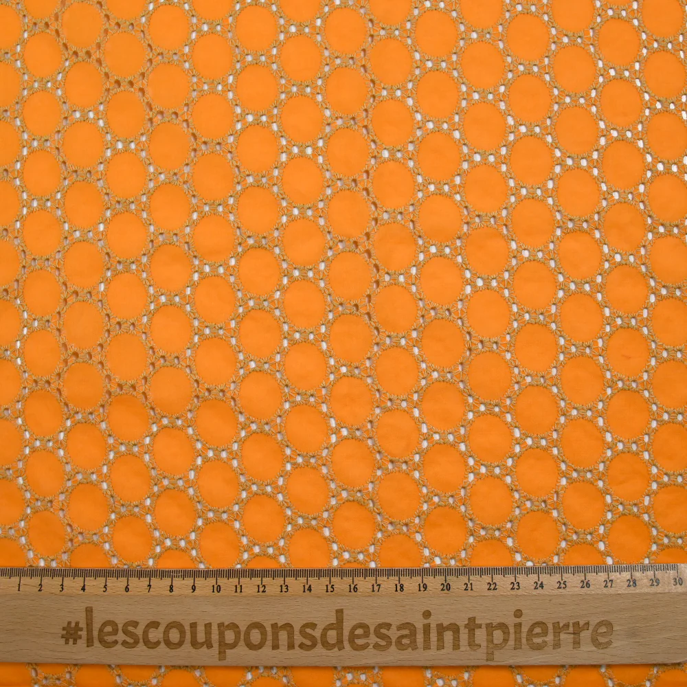 Broderie anglaise festonnée beige Aurélia fond orange - Image 3