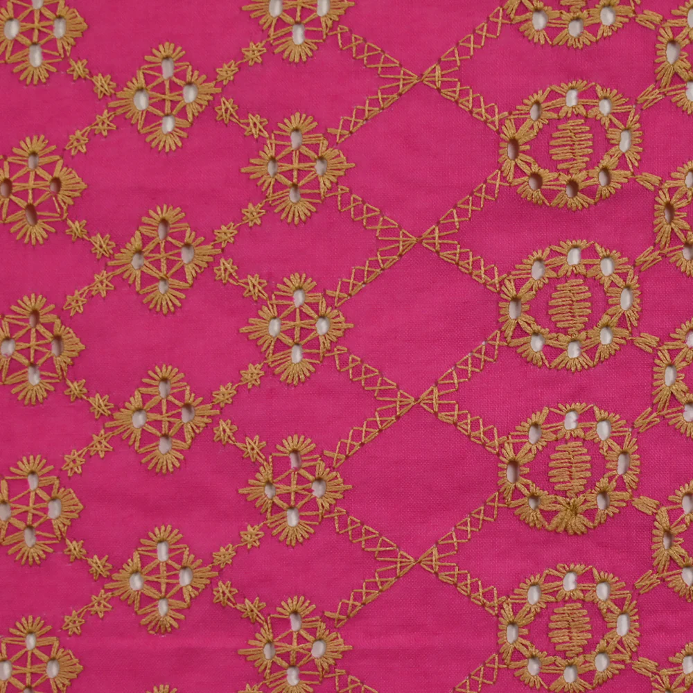 Broderie anglaise festonnée beige Clémence fond fuchsia - Image 4