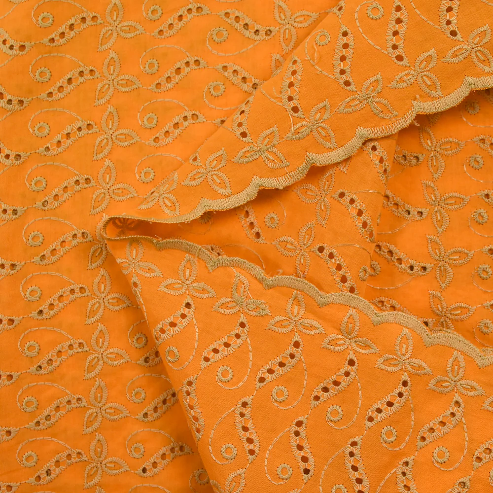Broderie anglaise festonnée beige Éléonore fond orange - Image 6