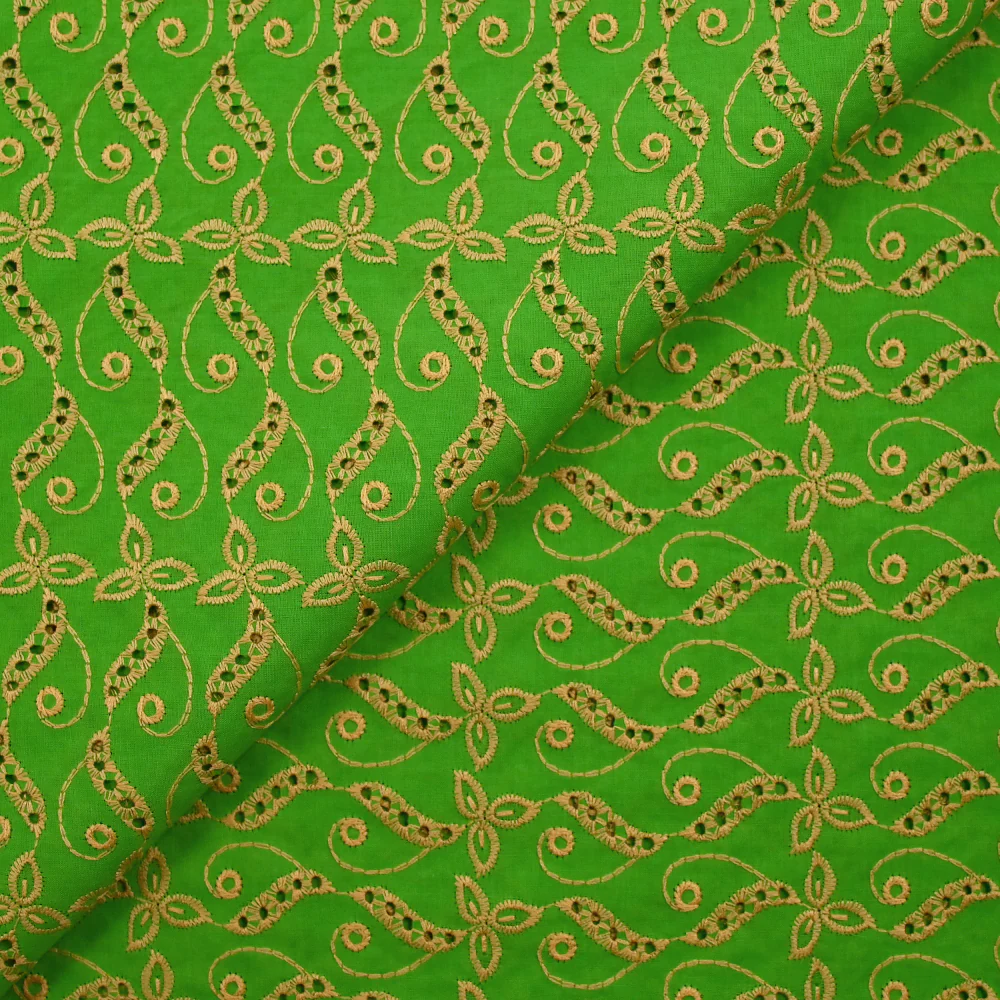 Broderie anglaise festonnée beige Éléonore fond vert pomme - Image 5