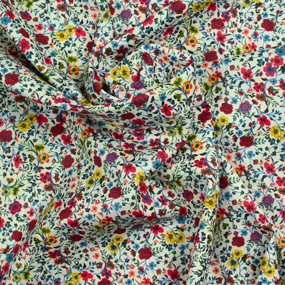 Coton imprimé Aurora fleurs rouge et jaune fond blanc au mètre - Image 3