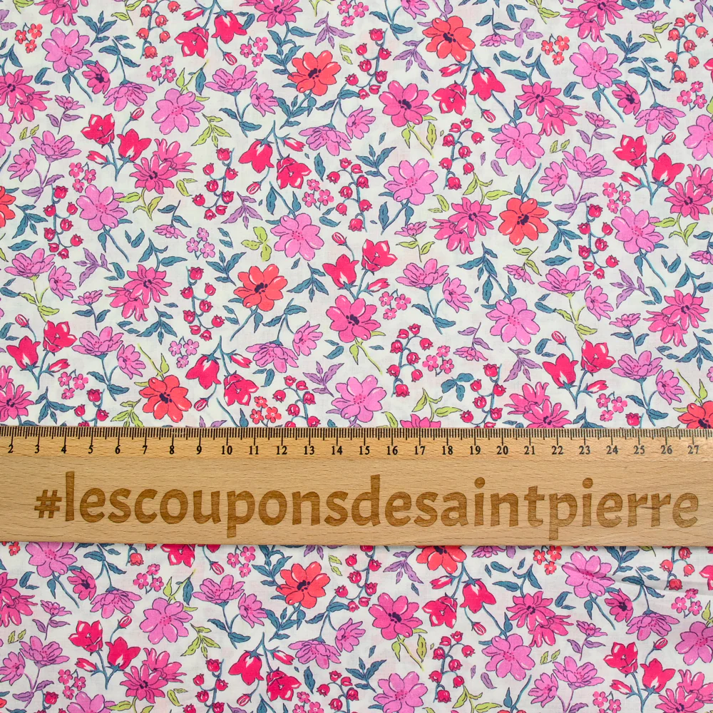 Coton imprimé Vittoria fleurs rose vintage fond blanc cassé au mètre - Image 4