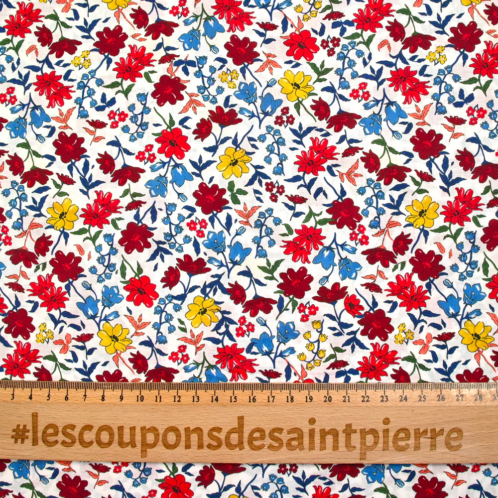 Coton imprimé Vittoria fleurs rouge et jaune vintage fond blanc cassé au mètre - Image 5