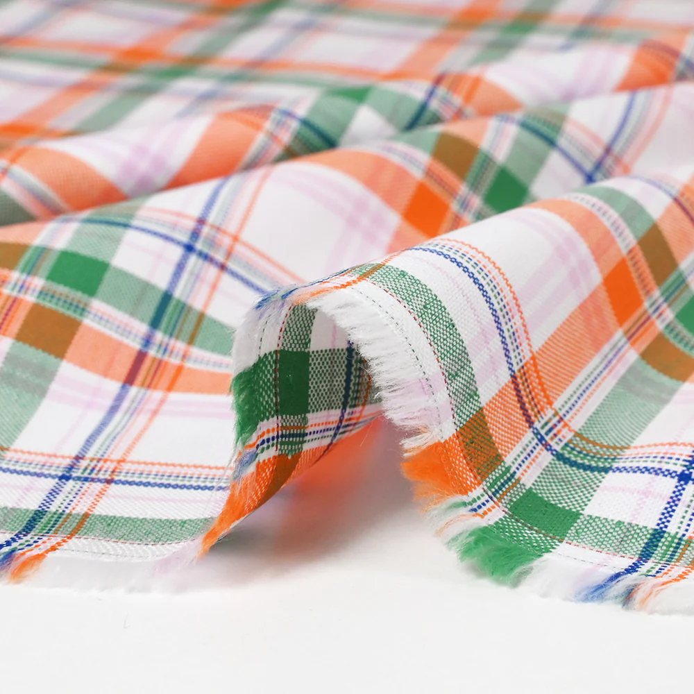 Coton tissé-teint Rowan vert et orange fond blanc - Image 6