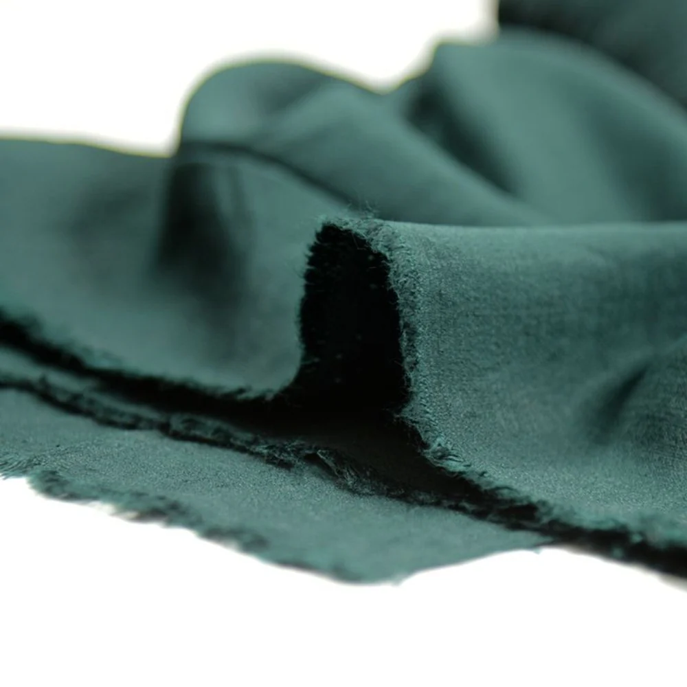 Crêpe viscose Lily vert bouteille - Image 4