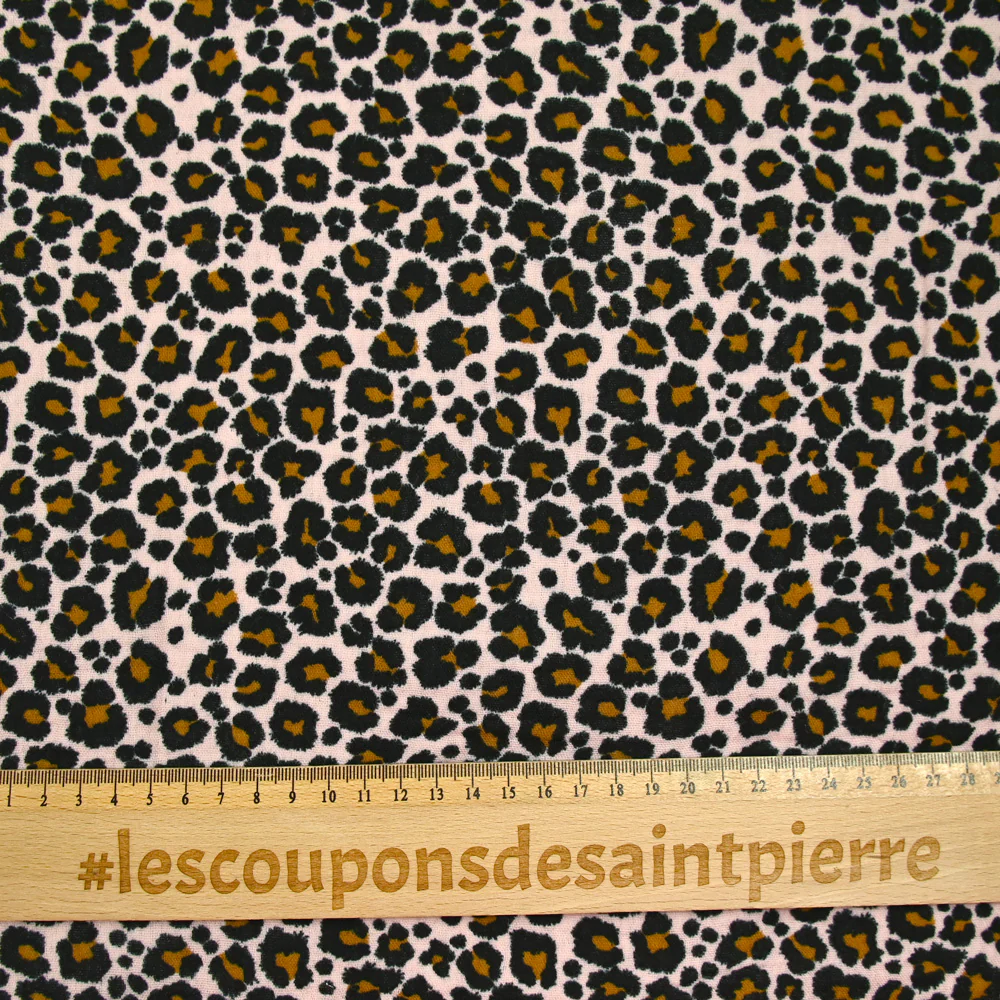 Double gaze imprimée léopard fond rose - Image 3