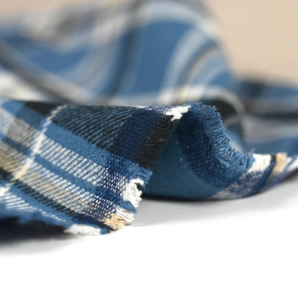 Flanelle de coton à carreaux Léon bleu acier et beige - Image 5