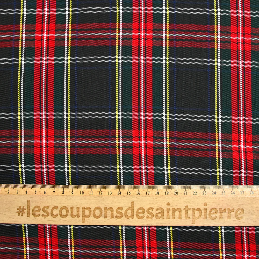 Gabardine polyviscose tissé teint à carreaux fond noir - Image 3