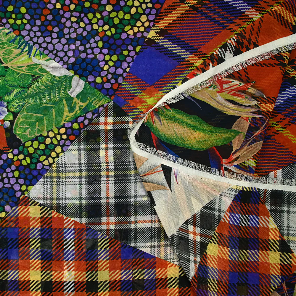 Mousseline imprimée patchwork tartan et carnaval - Image 4