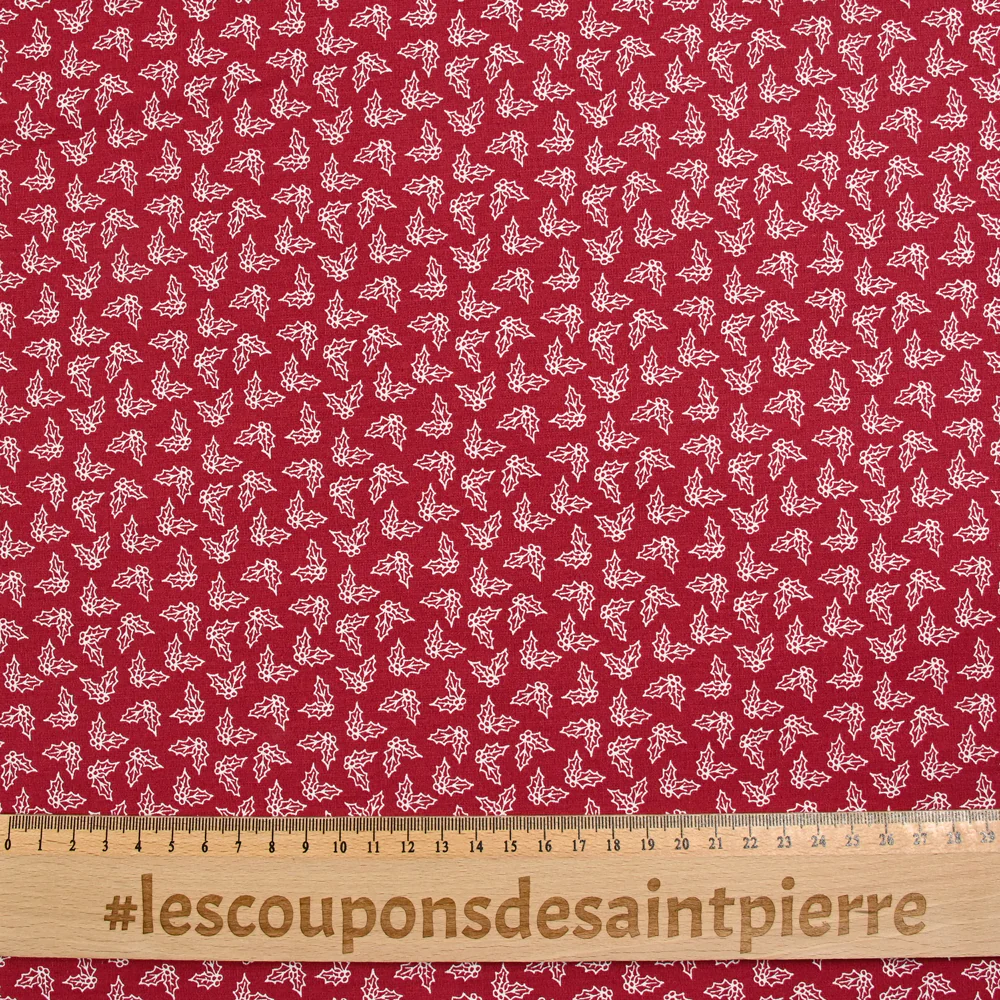 Popeline de coton imprimée houx fond lie de vin - Image 3