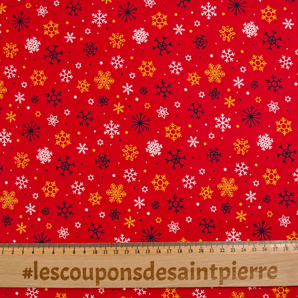 Popeline de coton imprimée neige fond rouge - Image 3