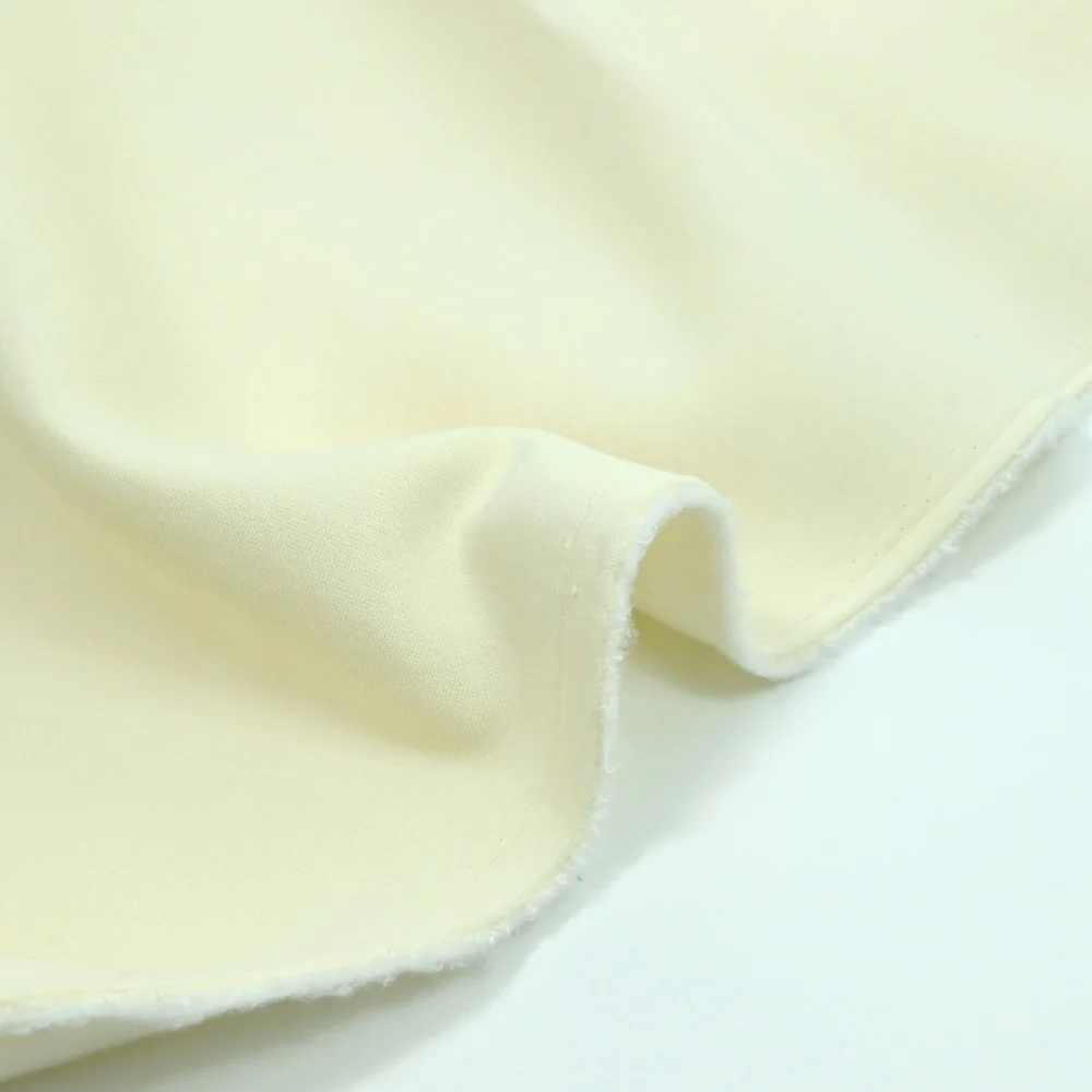 Tissu sweat minkee épais écru - Image 3