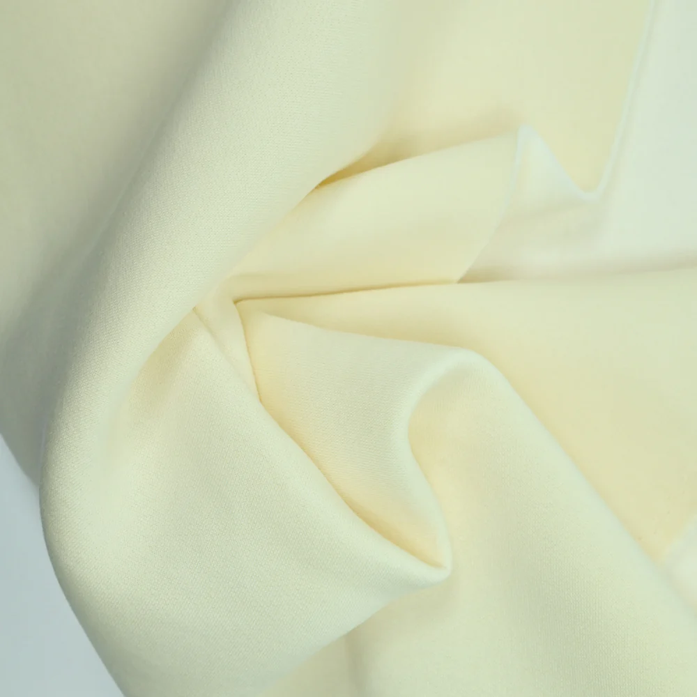 Tissu sweat minkee épais écru - Image 5