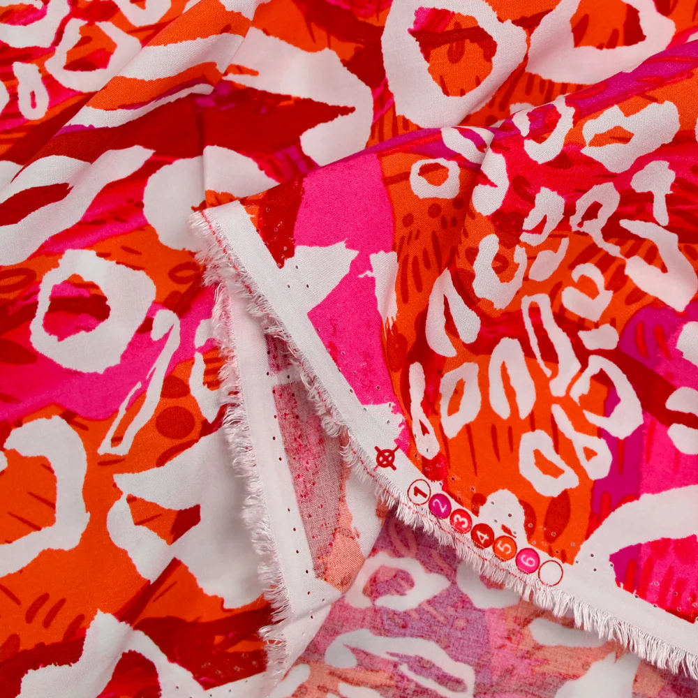 Viscose imprimée léopard rose et orange - Image 3