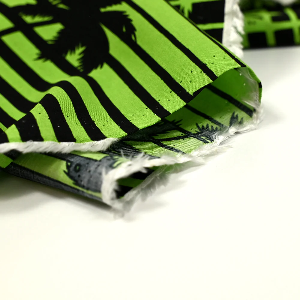 Viscose imprimée palmiers et rayures vert et noir - Image 5